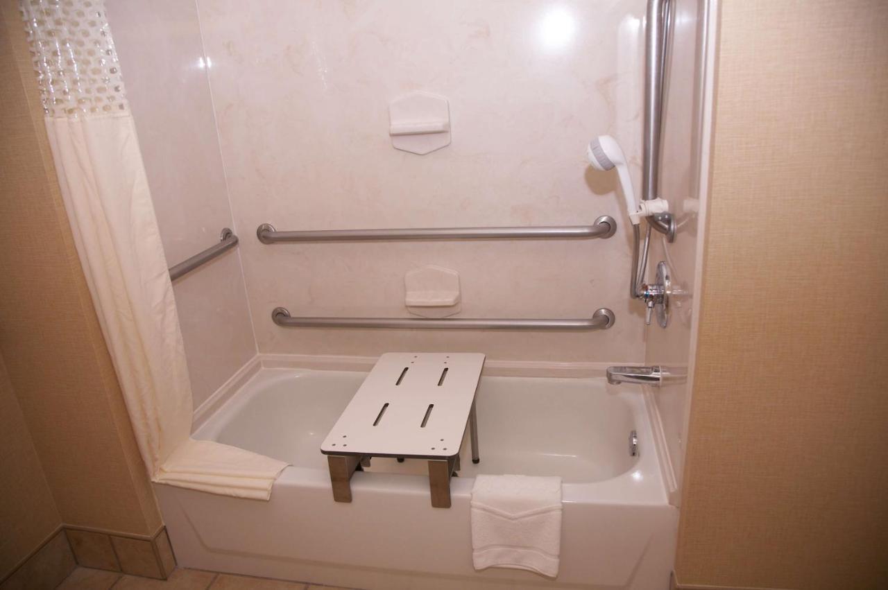Hampton Inn & Suites הובס מראה חיצוני תמונה